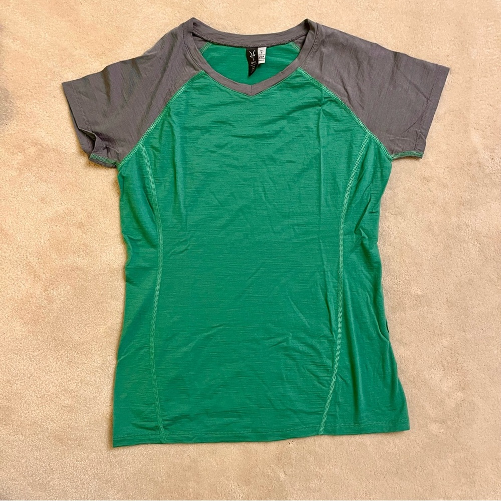 Ibex Green and Gray Wool short sleeve S